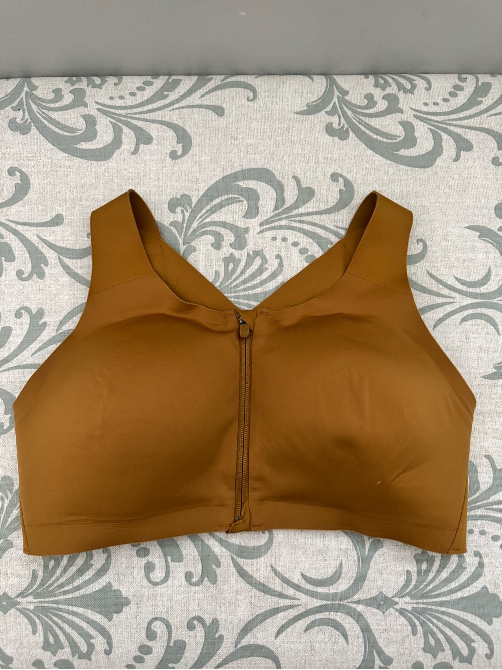 Lululemon Enlite Front-Zip High-impact Seamless Sports Bra in Warm Camel